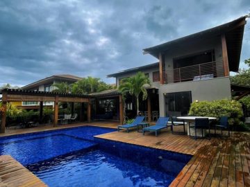 Casa em Condom�nio - Temporada - Praia do Forte - Mata de S�o Jo�o - BA